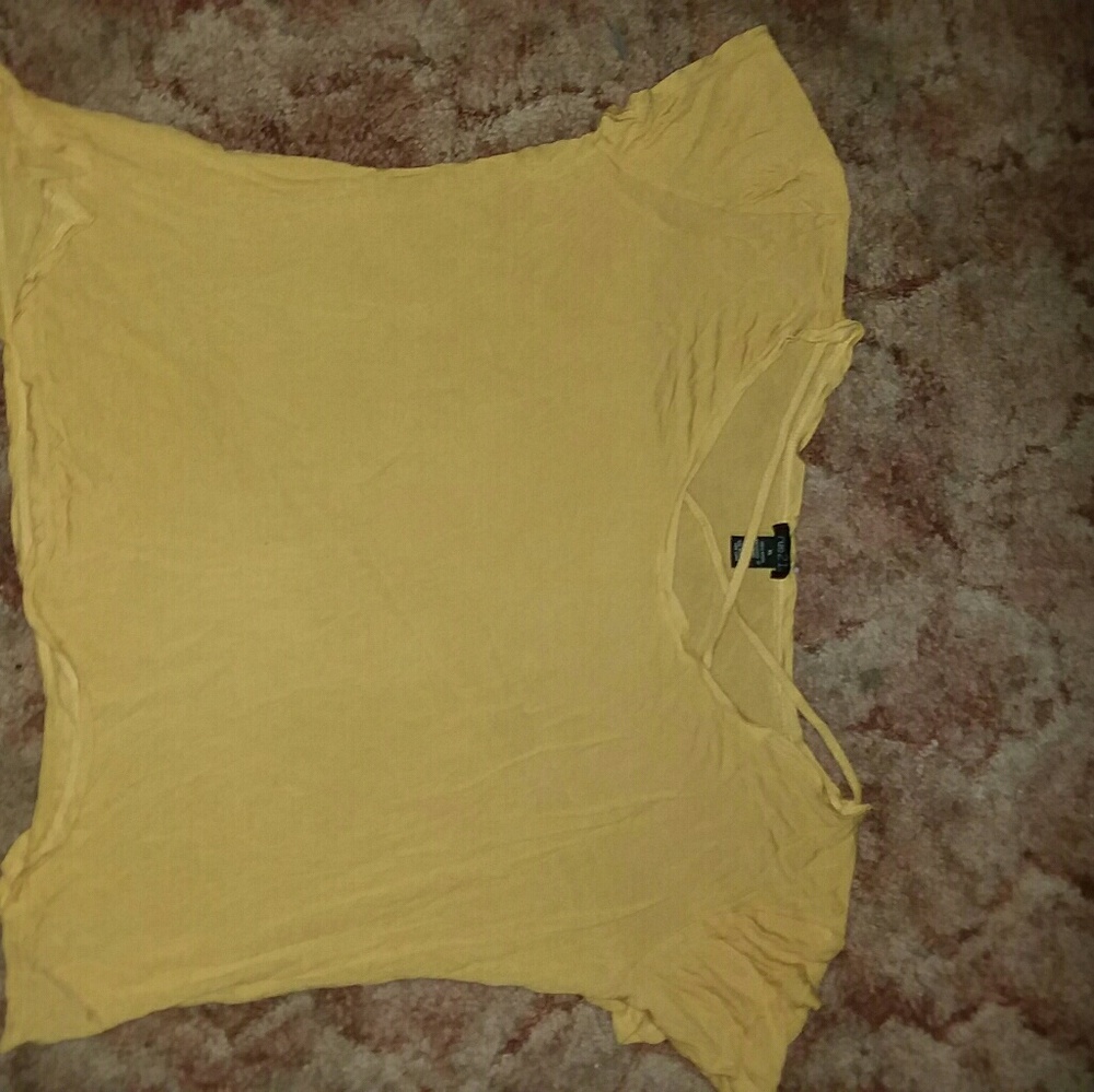 Rue21 tee shirt xl